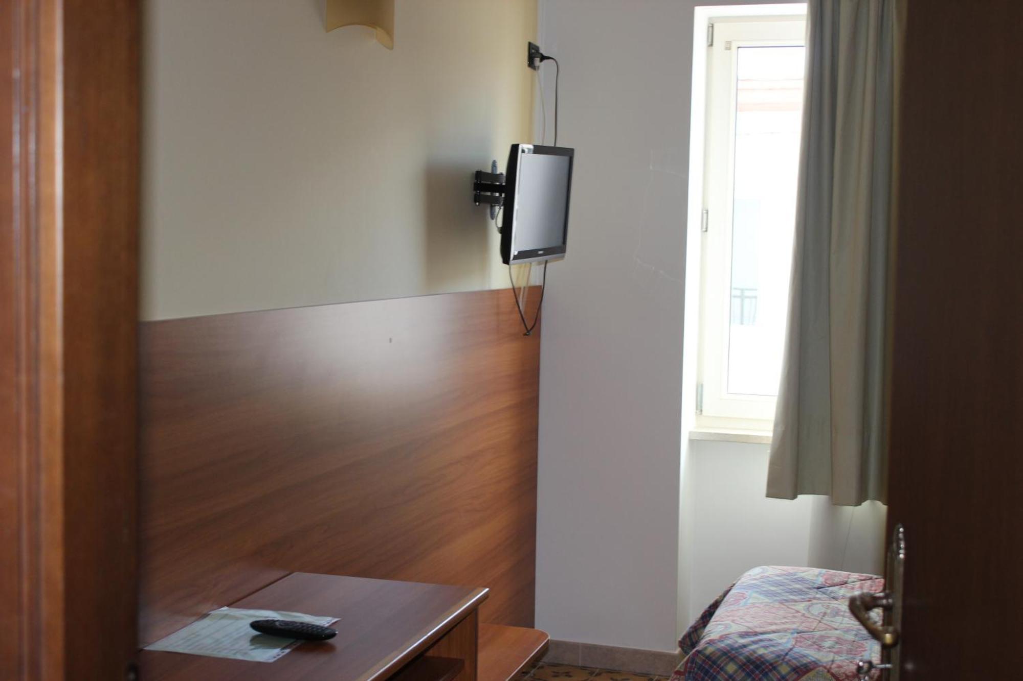 Albergo Carpino Mangone  Room photo