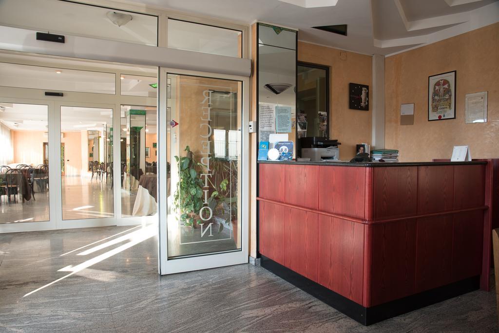 Albergo Carpino Mangone  Exterior photo